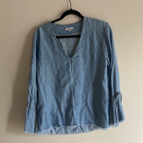 Rails Zimi chambray Medium Vintage Wash V-Neck Bell sleeve oversized top XS - Picture 3 of 5